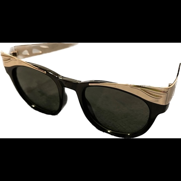 Black Sunglasses with gold details main image 4